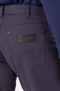 MUŠKARCI - Hlače - Wrangler Greensboro hlače - Duge hlače - Plava
