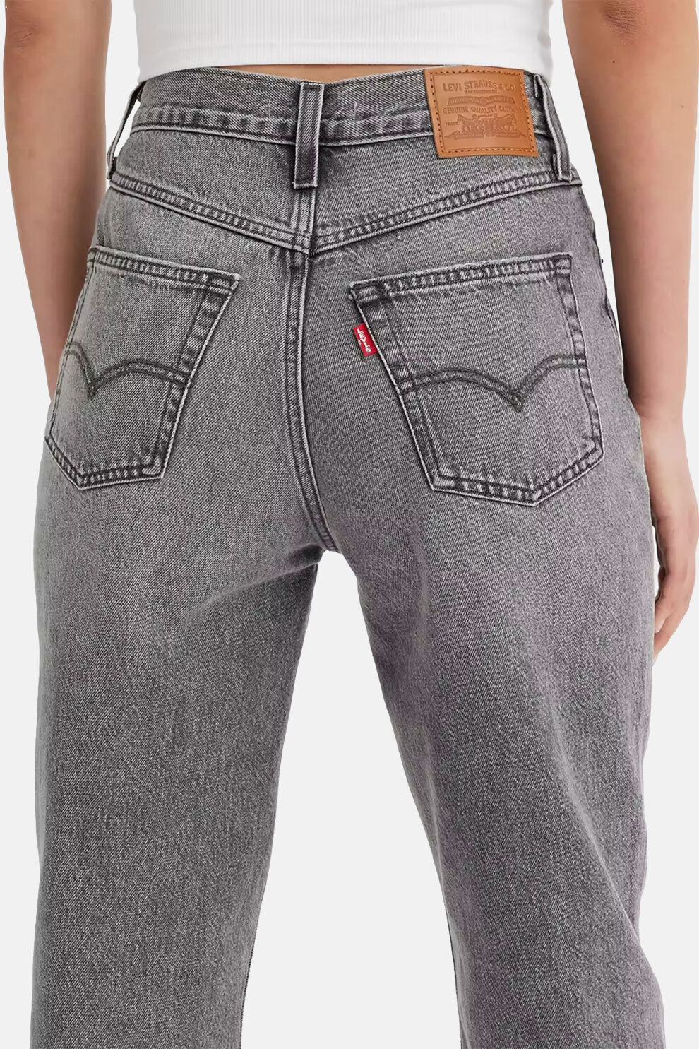 Levi's 80's Mom traperice