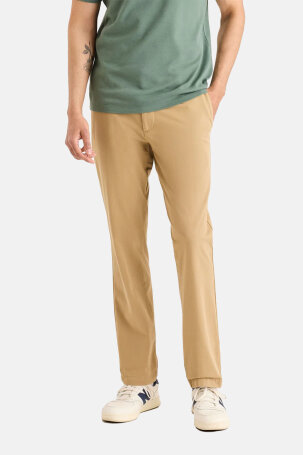 MUŠKARCI - Hlače - Dockers Activeflex Chino hlače - Duge hlače - Bež