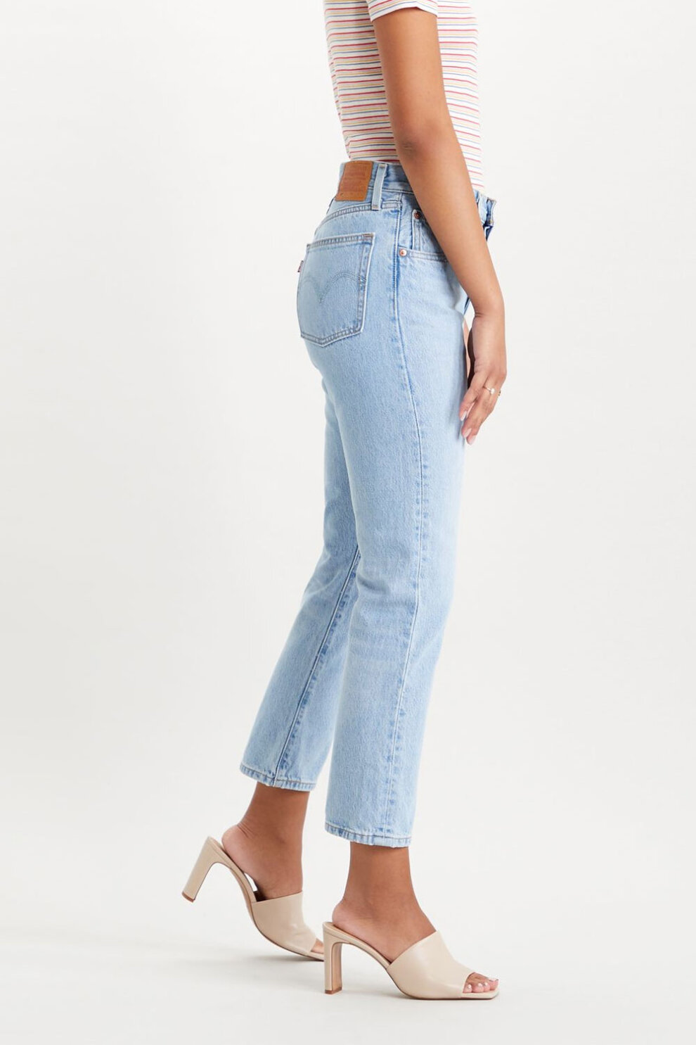 Levis 501 crop traperice