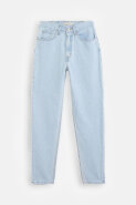 Levi's Mom traperice
