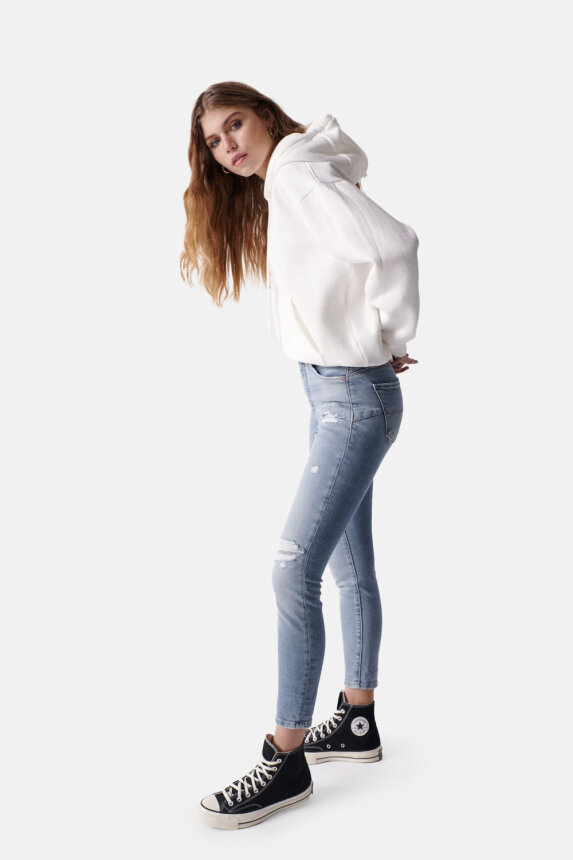 Hlače Push In skinny oštećene SS23