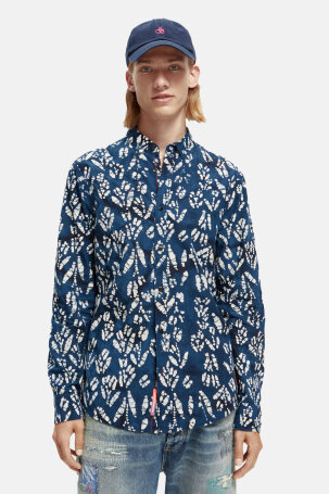 Slim-Fit allover printed poplin shirt